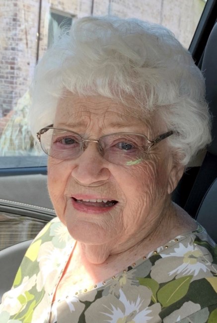 Obituary of Donnie Bernice Moore Lewis