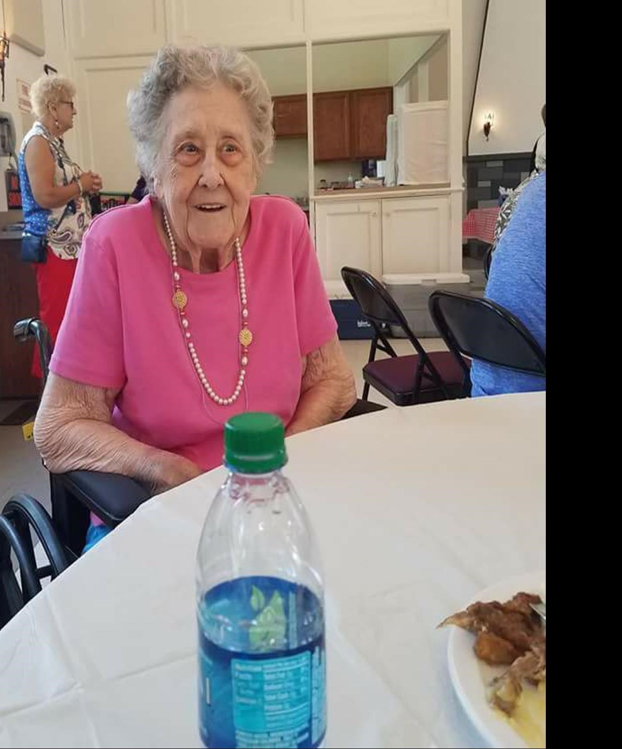 Obituary of Lois M Booth