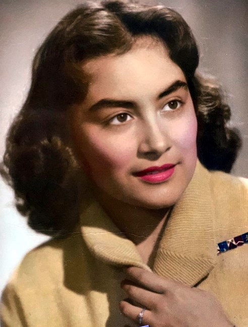 Obituary of Luz "Pelancho" Esperanza Velez Solache