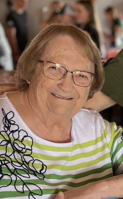 Obituary of Mary Lou Smart
