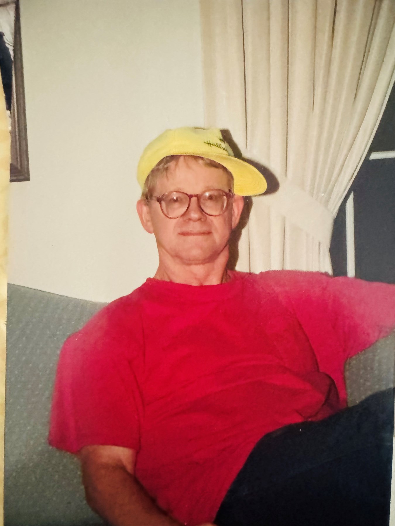 Obituary of Bruce Edwin Howell