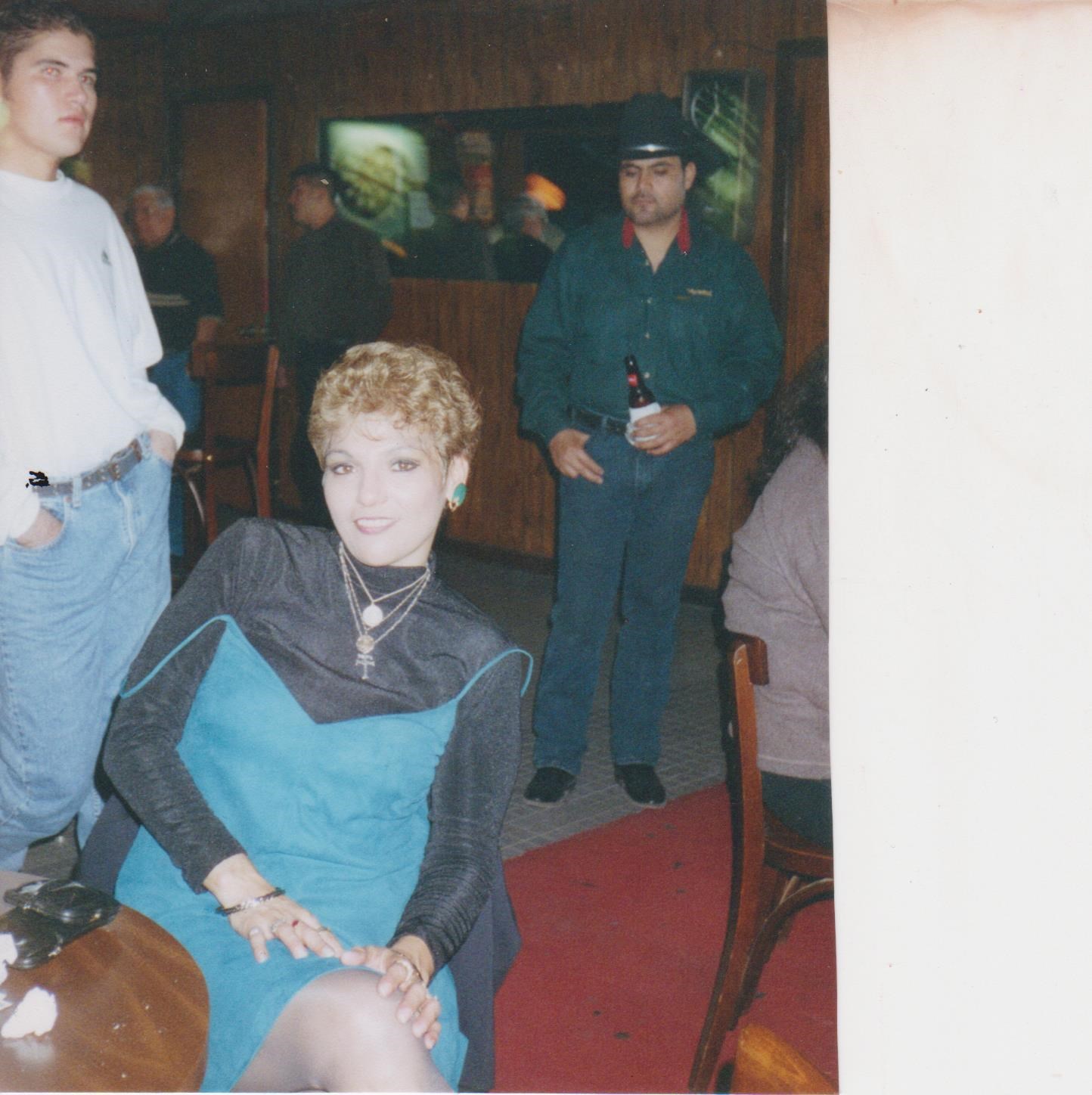 Obituary of Carmen Angelita Cruz Guzman