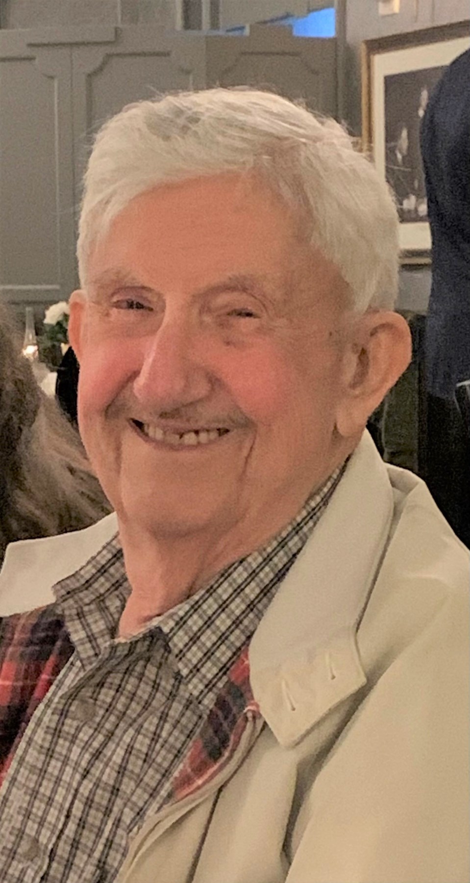 Obituary of Emanuel "Manny" Peter James