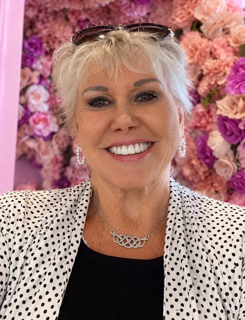 Obituary of Phyllis Lee Hall