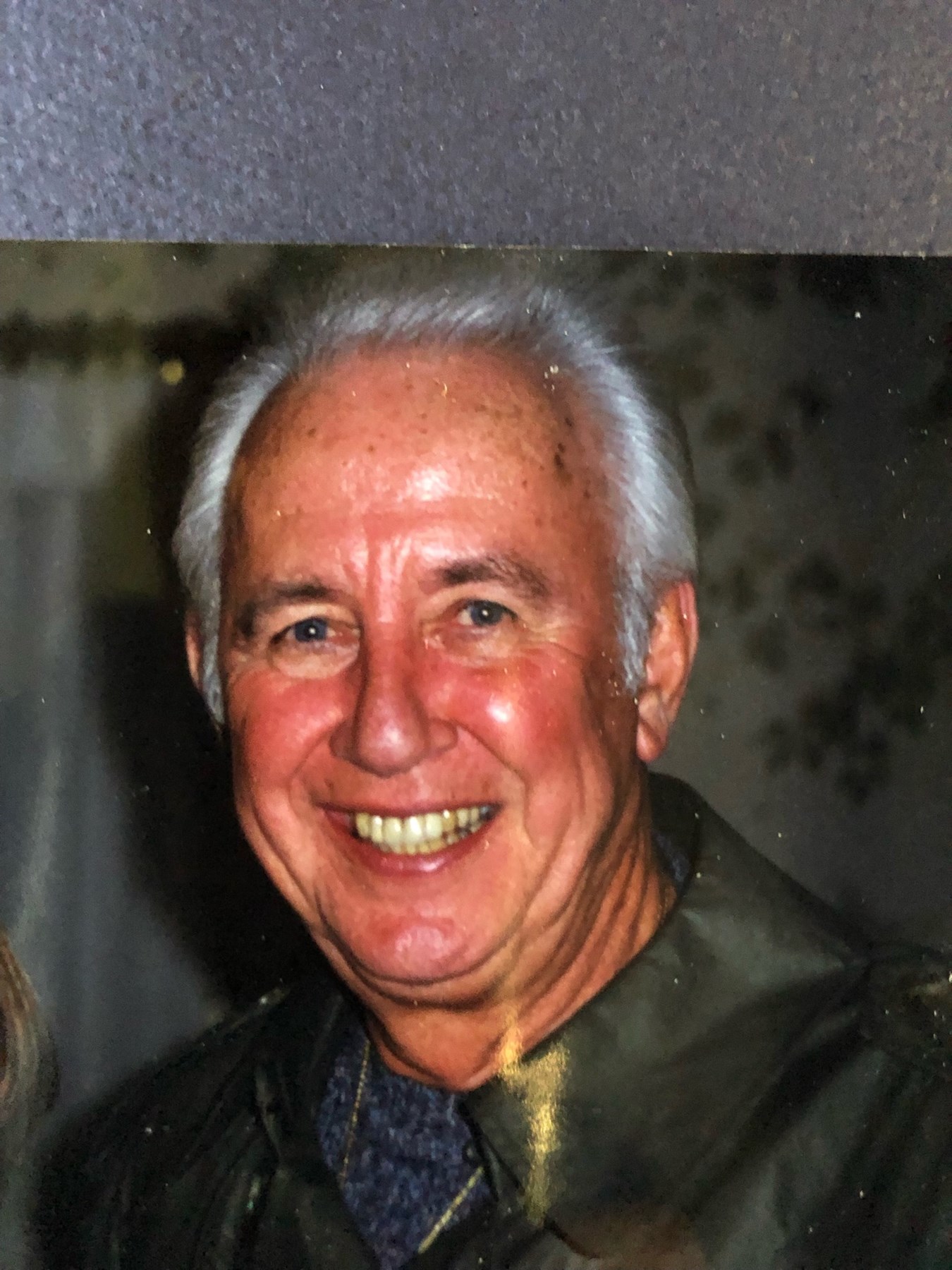 Avis de décès de James M. Davidson