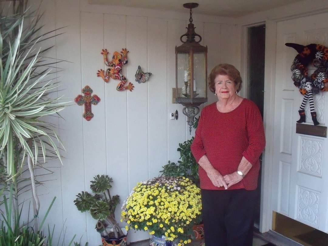 Obituary of Betty Ross Tuckett