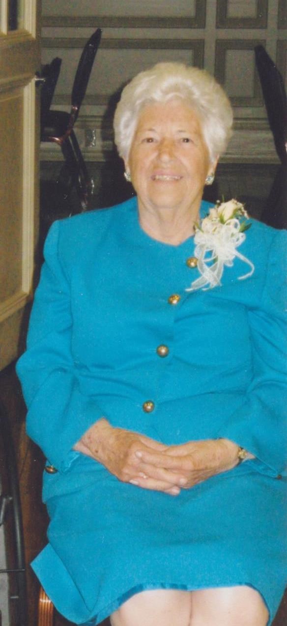 Obituary of Elizabeth G Benton