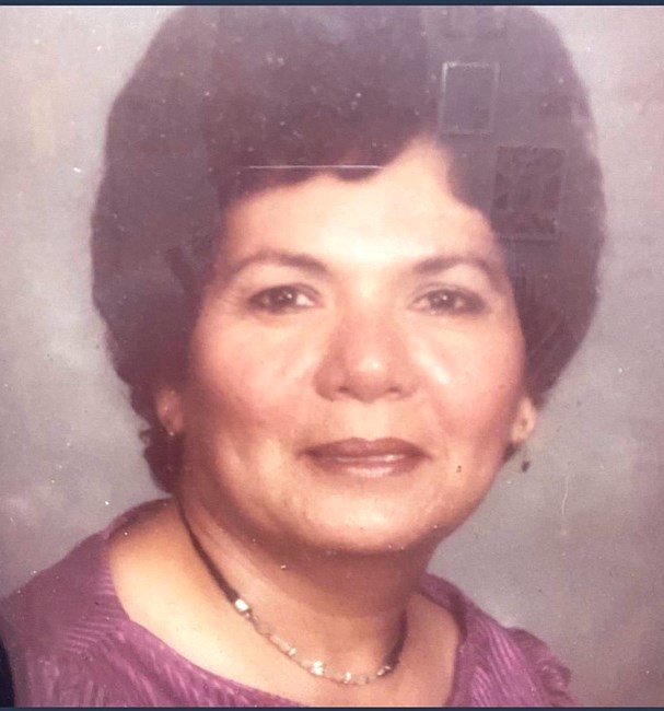 Obituary of Guadalupe Santos Sifuentes