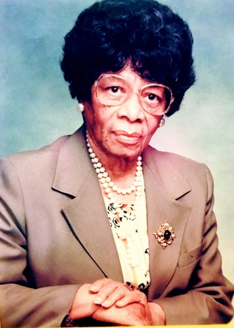 Obituary of Edna Frances Holmes