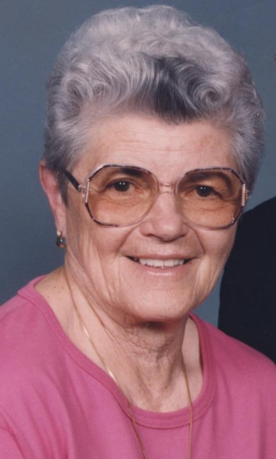 Obituario de Doris J Smith
