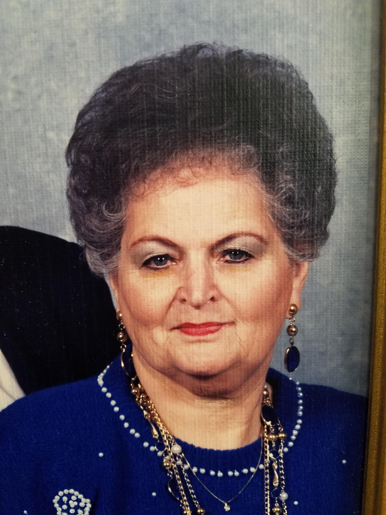 Obituary of Mrs Virginia Earl Rhea