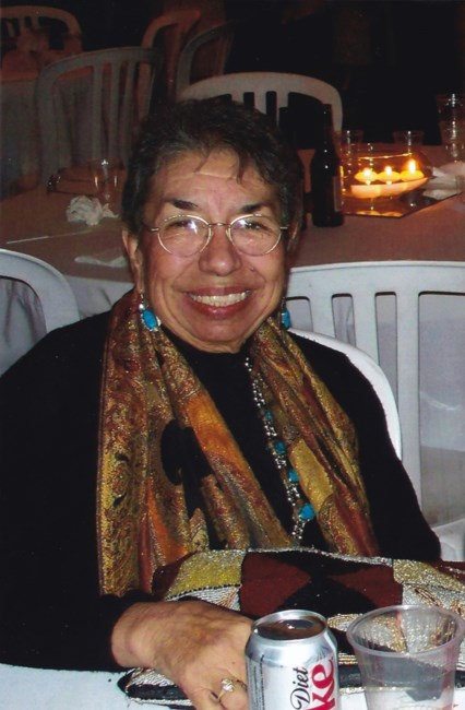 Obituary of Gloria Etelvina Corcovelos