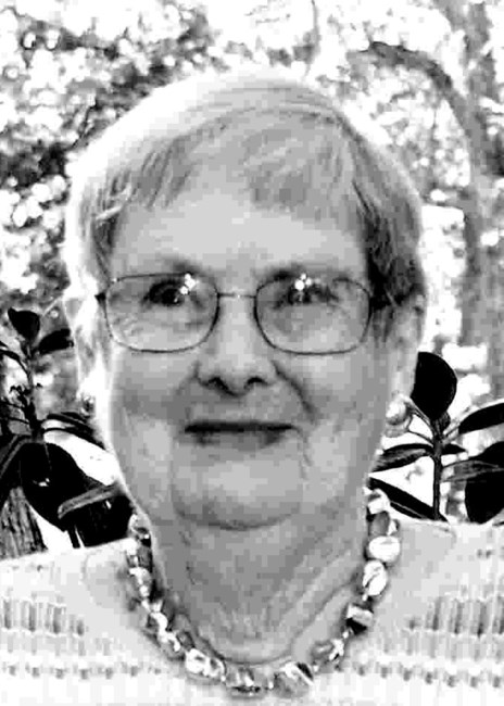 Obituary of Evelyn May Robertson