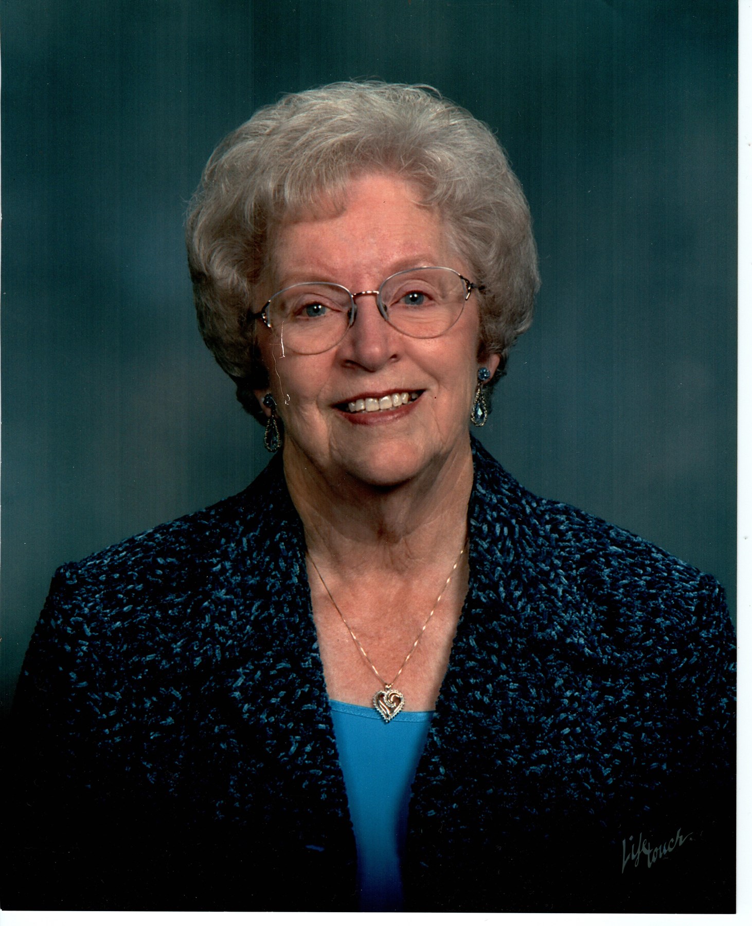 Obituary of Helen Ruth Vlieger
