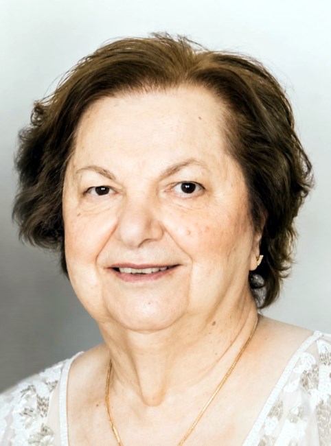 Obituary of Anna D'Apuzzo