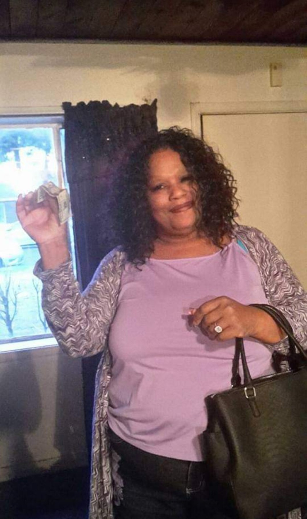 Obituary of Lonita Shenette Robertson Davis