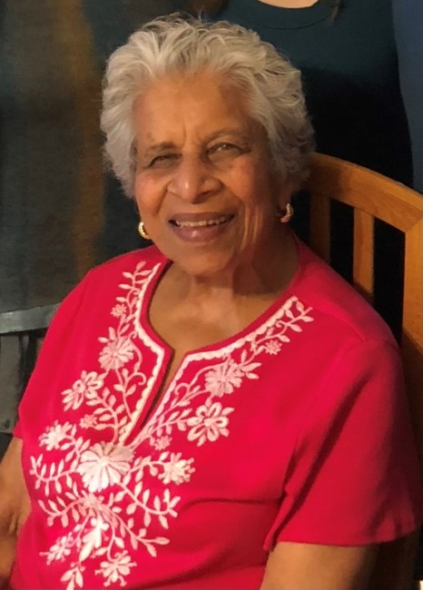 Obituary of Lucia Catherine Soares