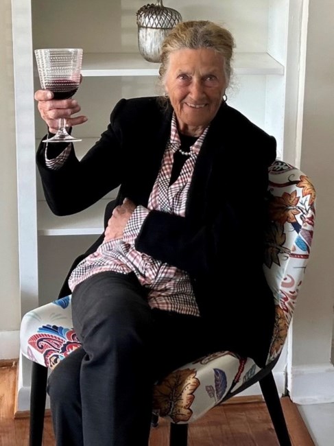 Obituary of Barbara Gwendolyn MacDonald