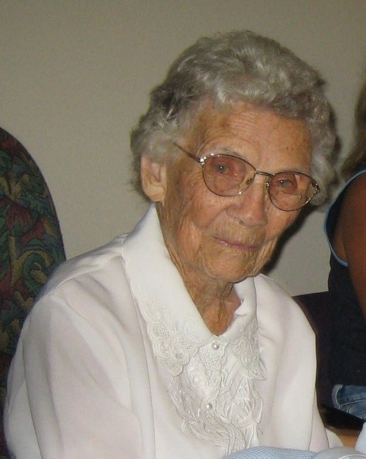 Obituario de Helen Frances Newman Hilton