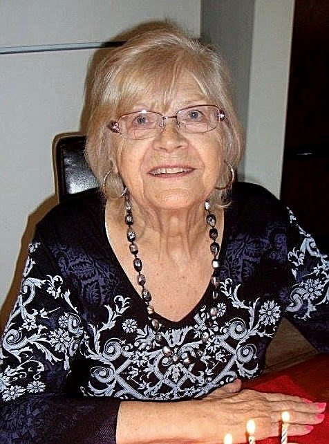 Obituary of Elfriede "Freda" Niklas