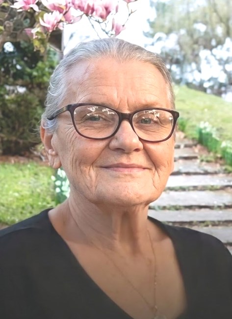 Obituary of Margaret J. Lindquist