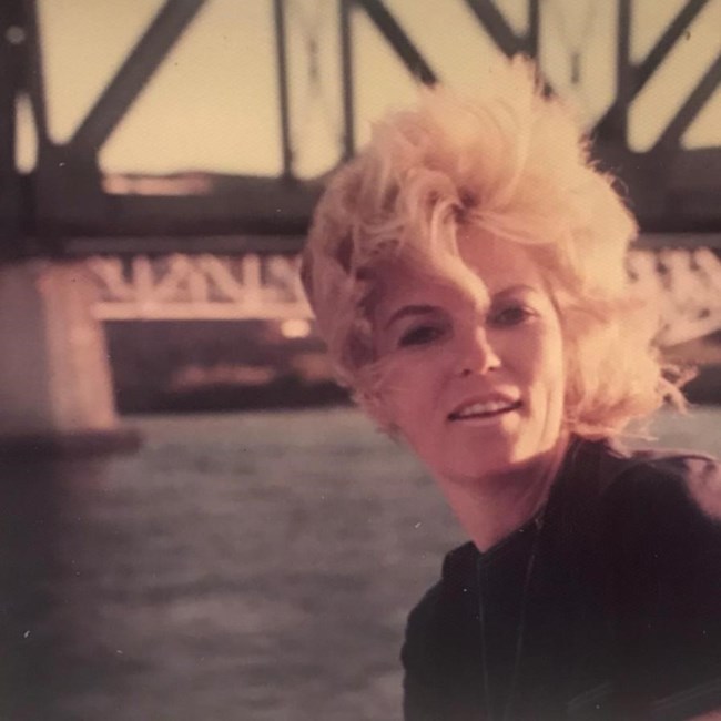 Avis de décès de Betty Mae Loomis