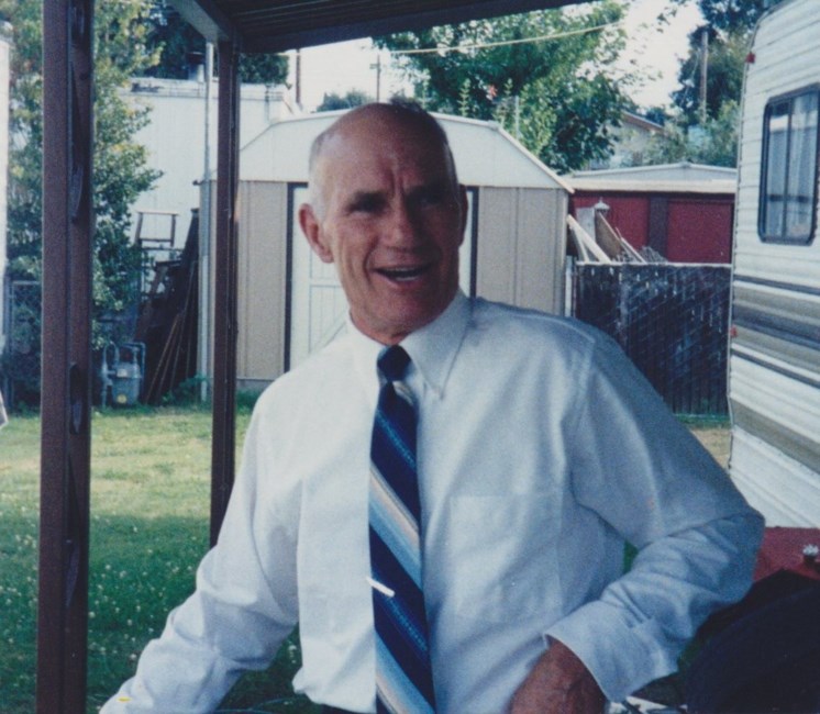 Obituario de Charles E Wills