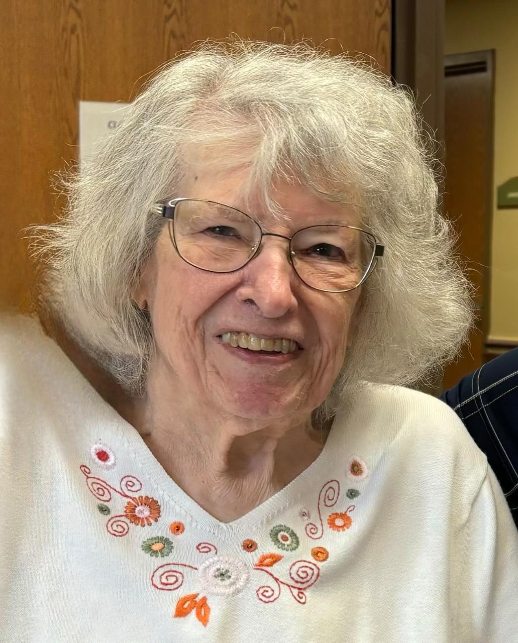 Obituary of Bernice Beatrice Hull