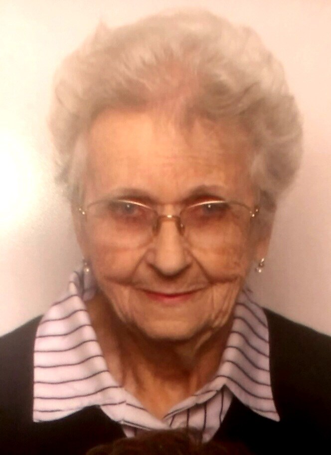 Obituary of Evelyn May Bennett