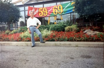 Obituary of Can Xuan Le