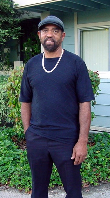 Obituary of Lowell Thomas Hill