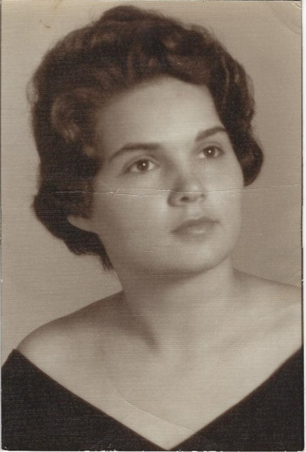 Avis de décès de Ms. Carolyn Griffin White