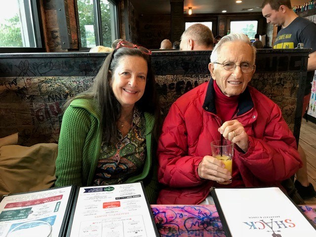 Obituary of Lloyd Ellman Schultz