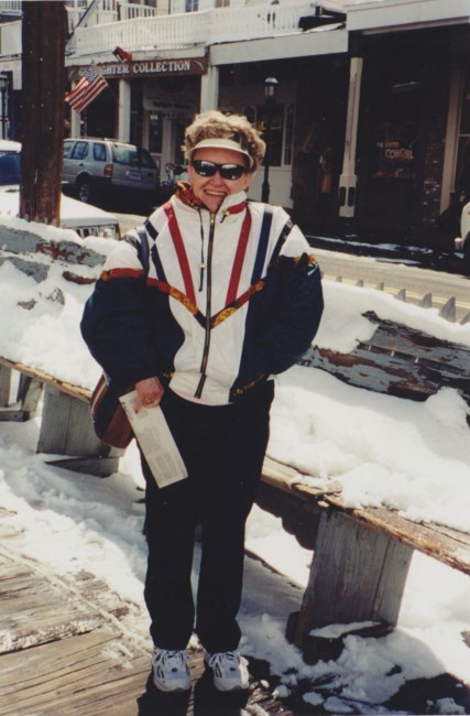 Obituary of Joyce Rosemary Warmbrodt