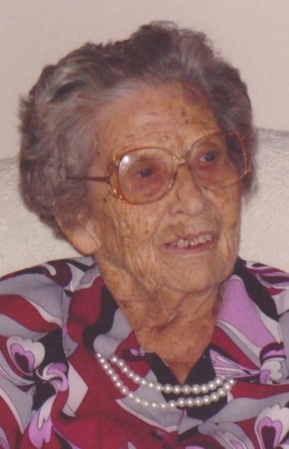 Obituary of Lorna Gladys Barr MacPhee