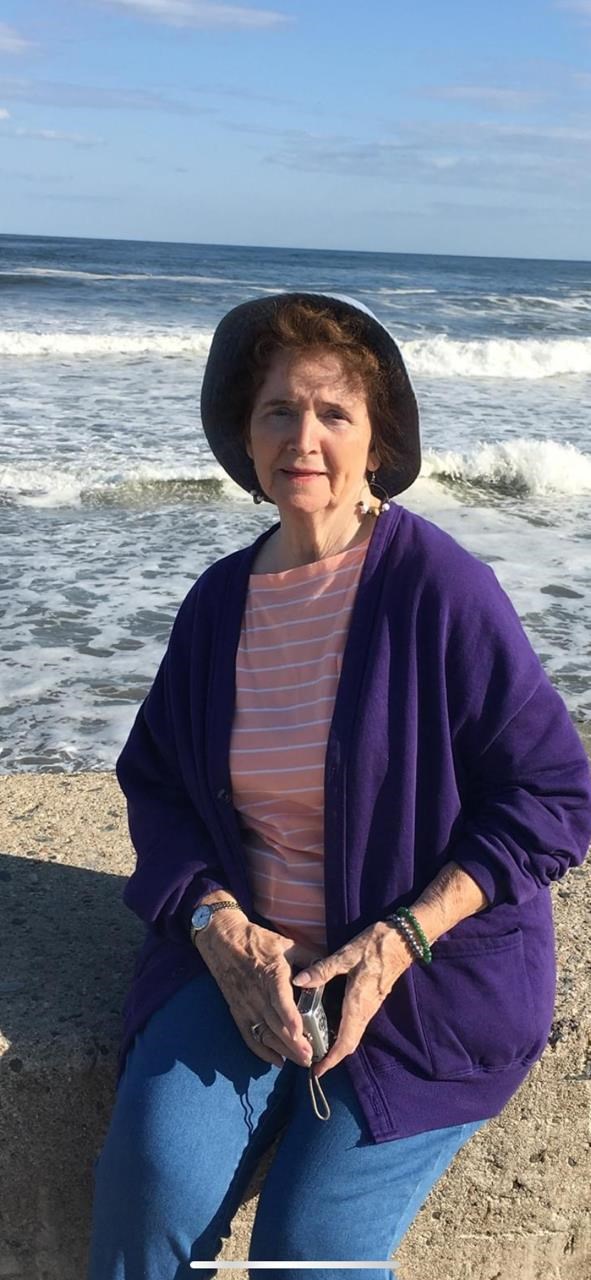 Obituary of Carole W. Davis