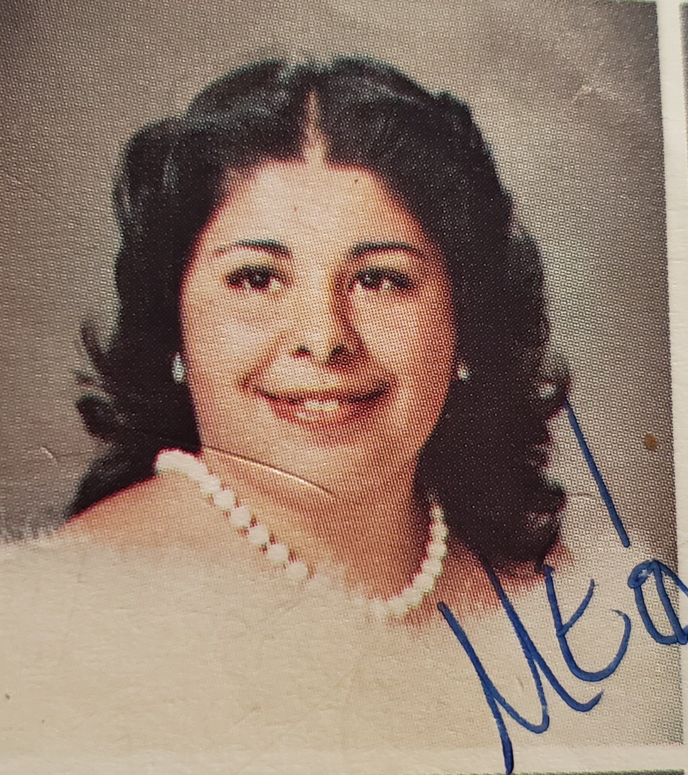 Obituary of Rosa Izela Flores