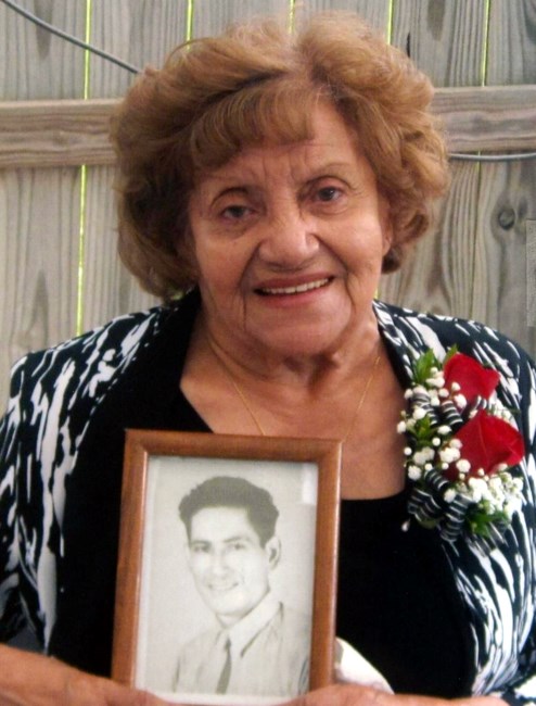 Obituary of Angelita Reyes