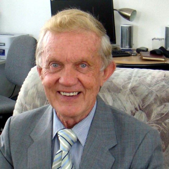 Obituary of Dr. David Leonard Mollet