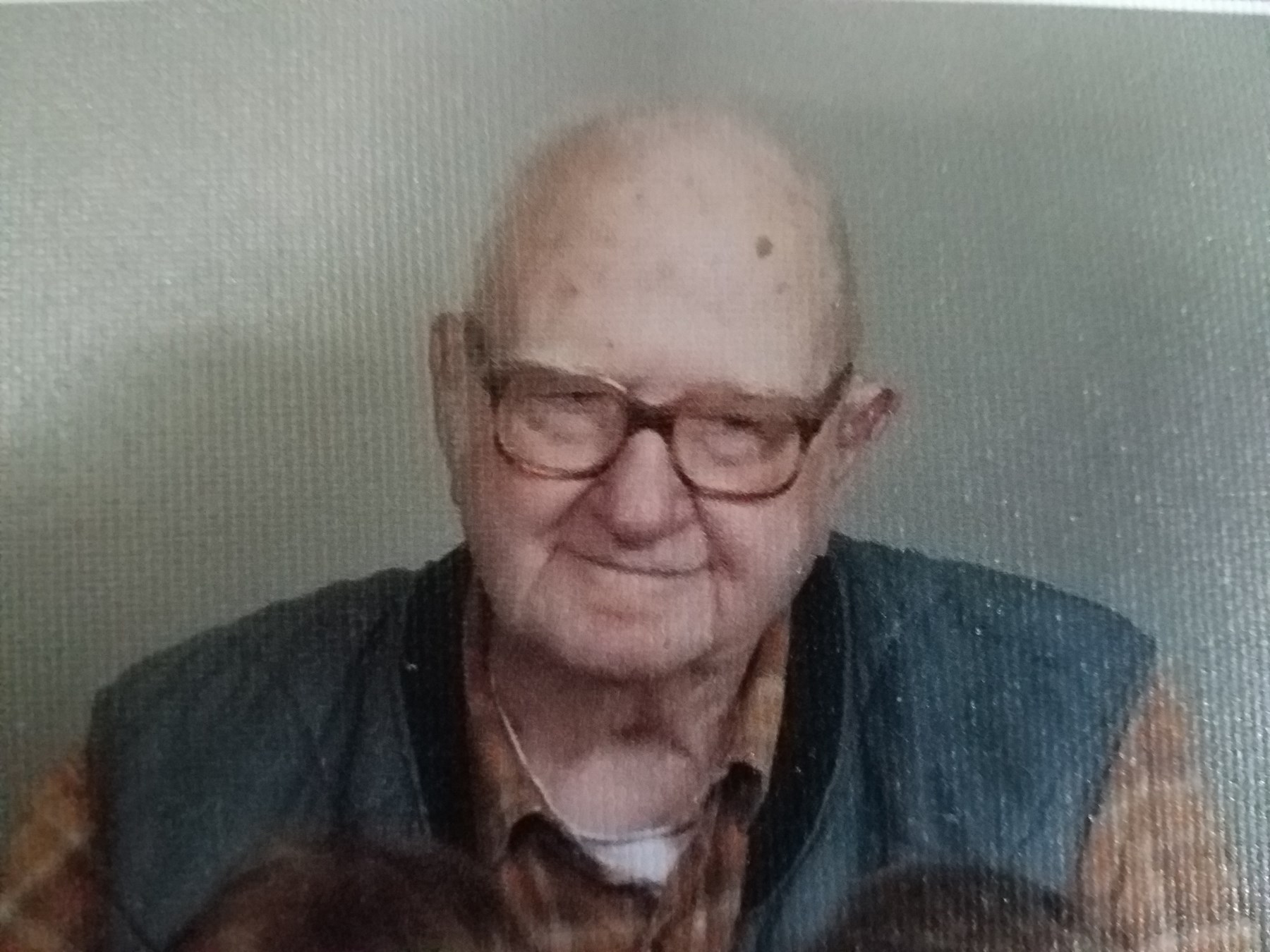 Obituary of Howard P. Vernon