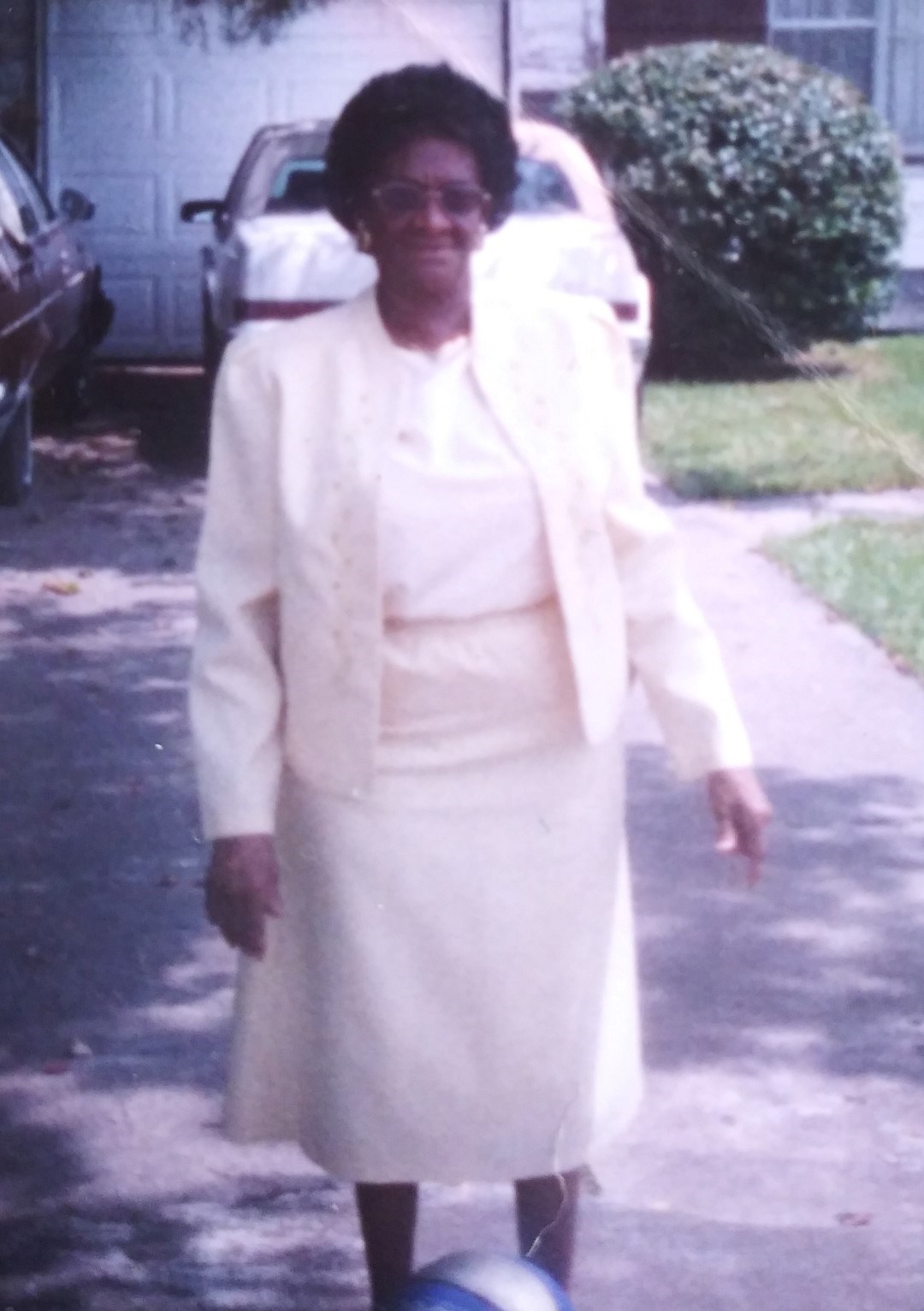 Obituary of Lottie B. Buchanan