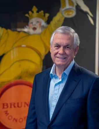 Obituary of Carlos Alvarez