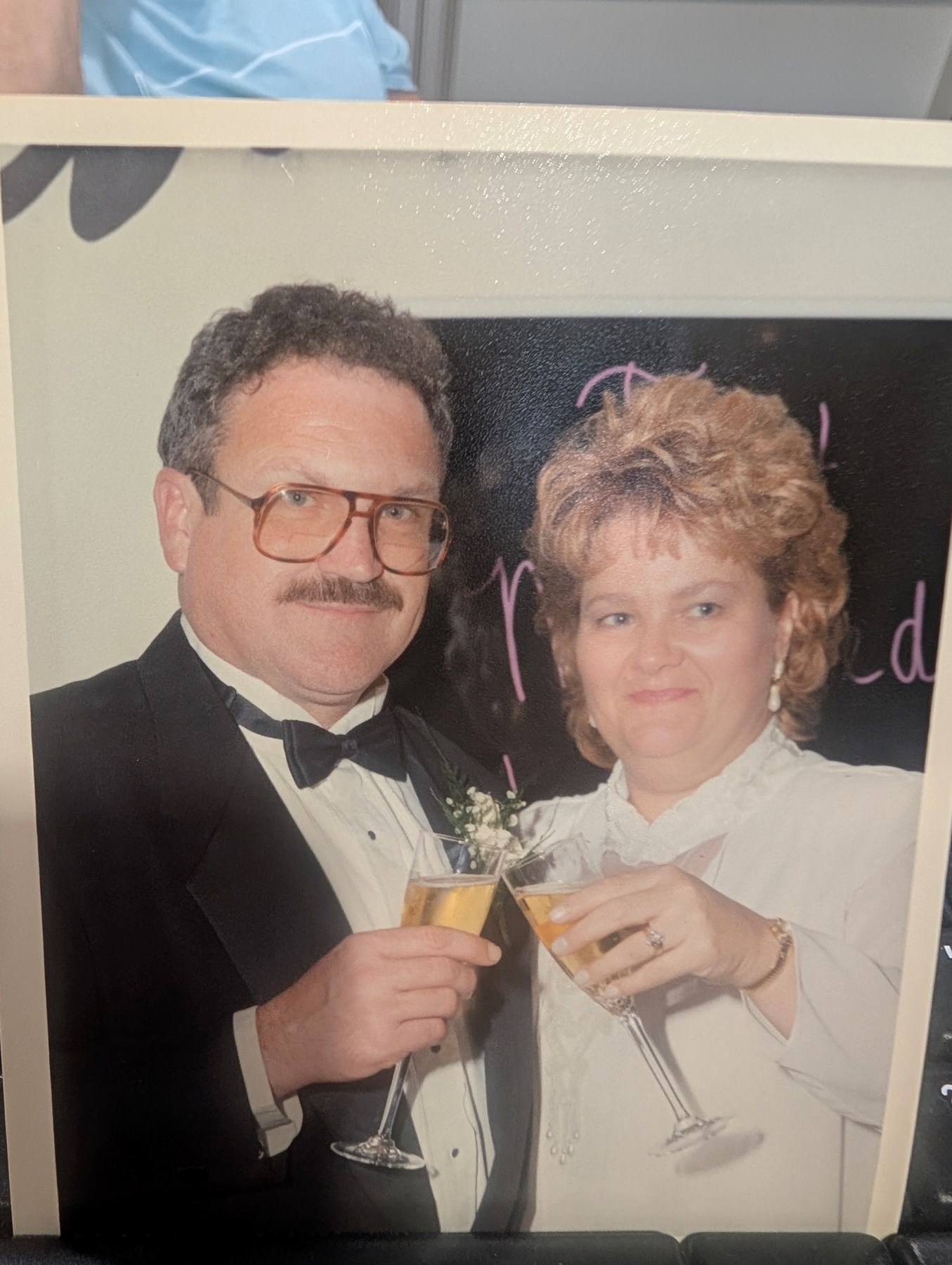 Obituary of Robert Earl Strnad