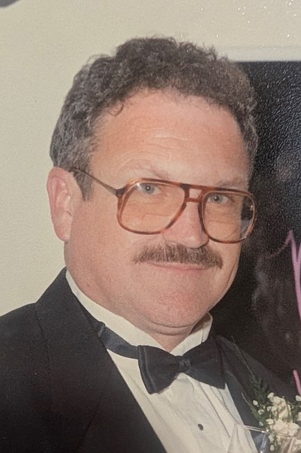 Obituary of Robert Earl Strnad
