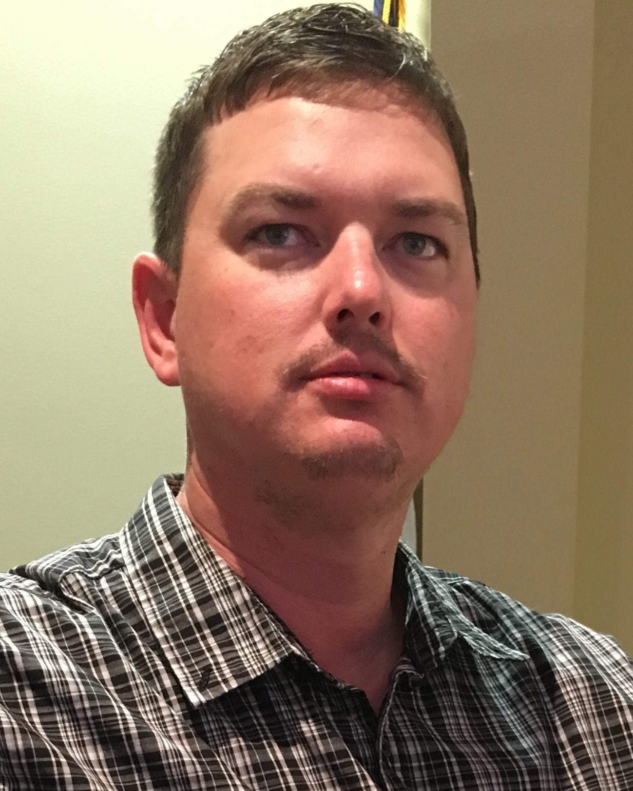 Obituary of Robert "Robbie" Lively