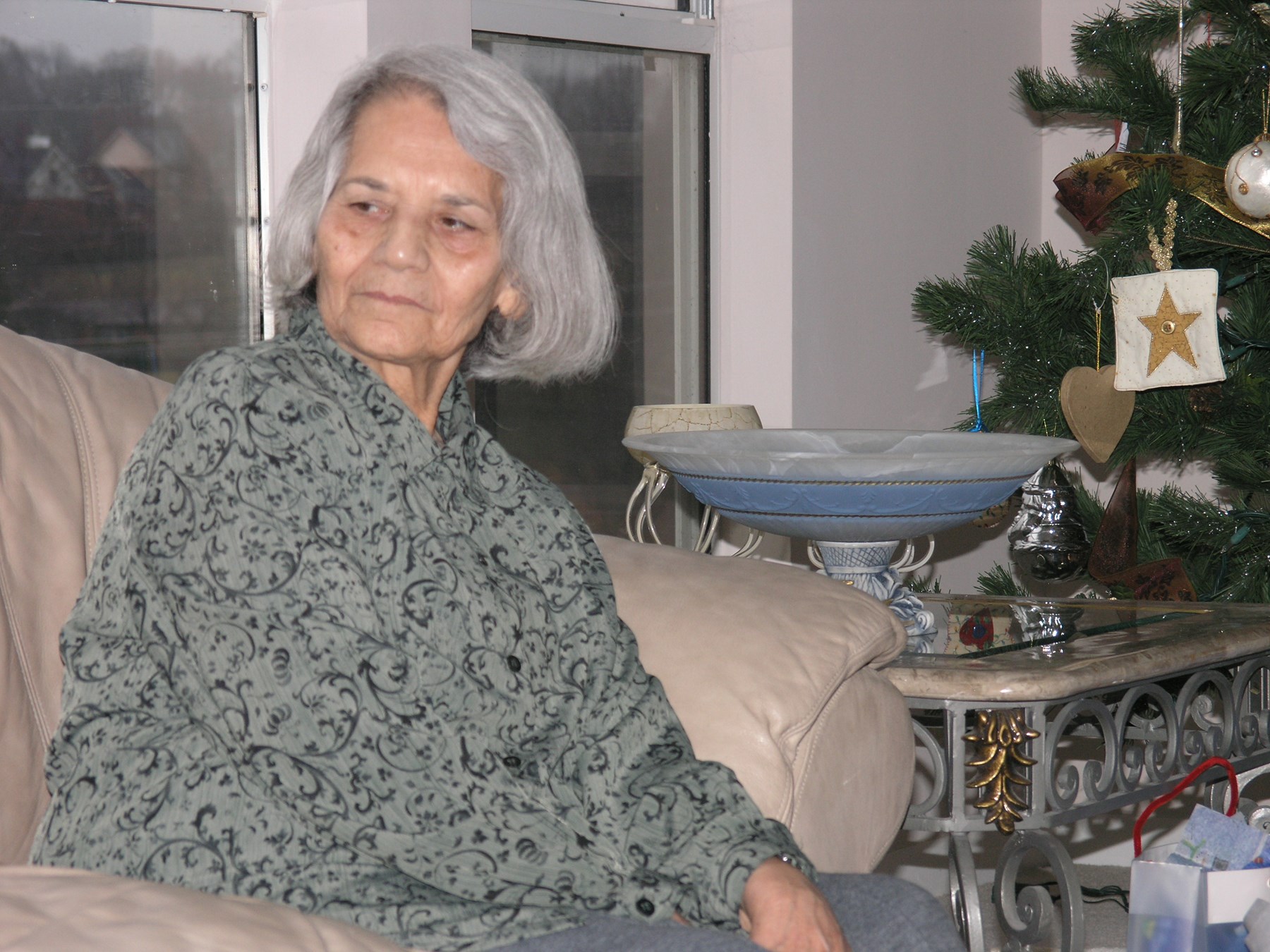 Obituary of Ozra Najimi Naini