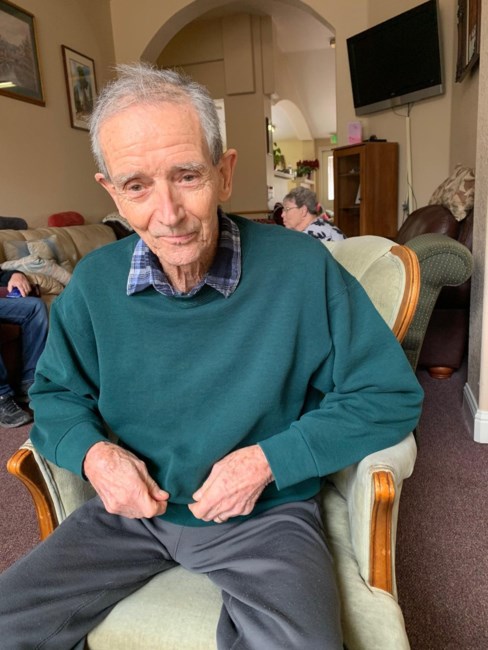 Obituary of Donald King Beach