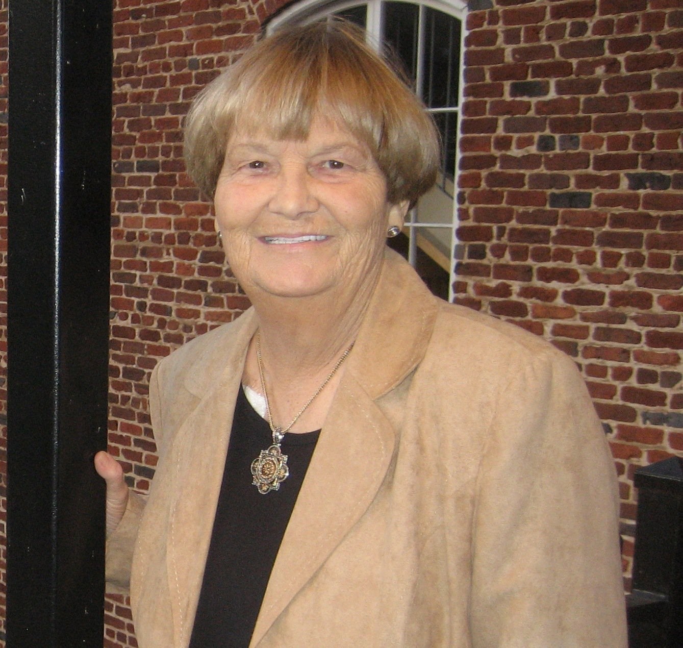 Obituary of Helen M. Worsham