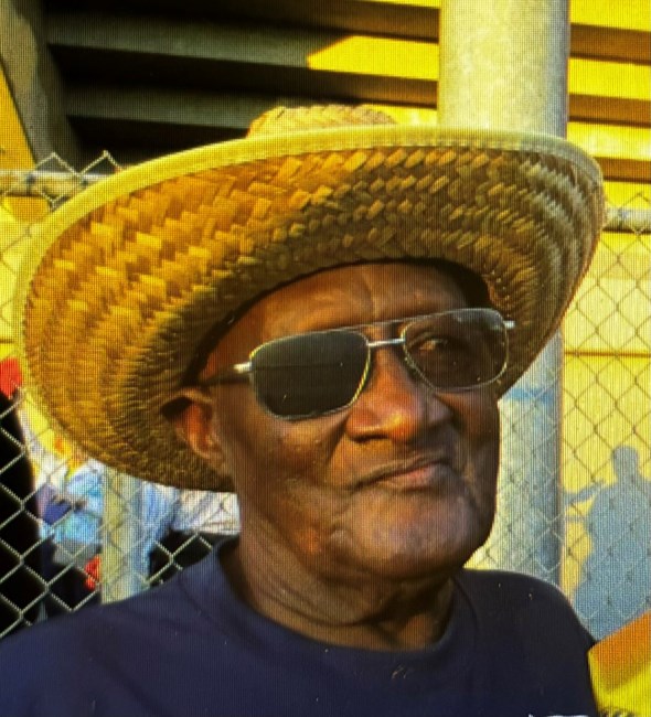 Obituary of Gillom Davis