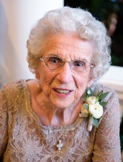 Obituary of Mary Elizabeth Ellis